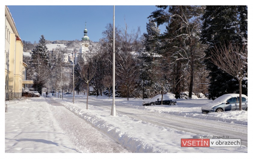 Žerotínova ulice u gymnázia