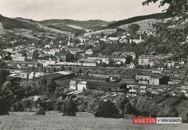 Pohled na Vsetín z Bečevné