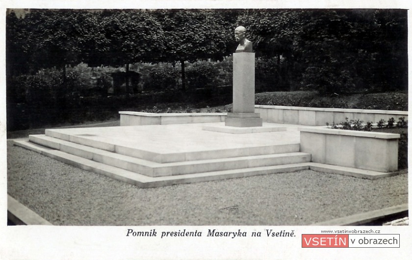 Nově odhalený pomník prezidneta Masaryka
