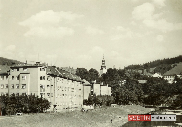 Nábřeží u Bečvy, vlevo Sušilova 1335