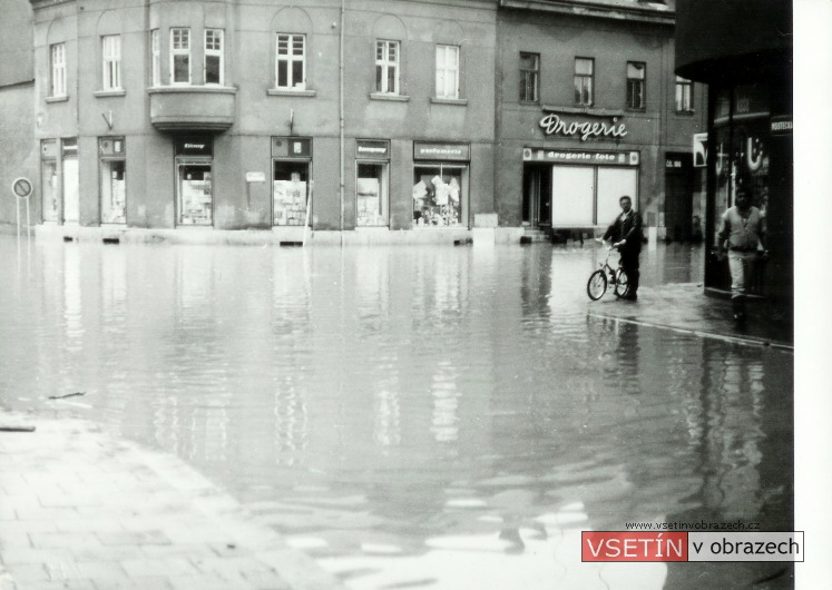 Povodeň 27. 6. 1987 - Dolní náměstí