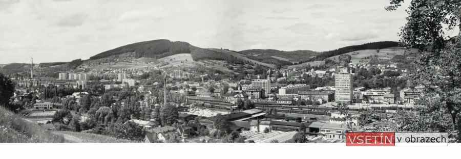 Panoramatický pohled z Bečevné na Vsetín