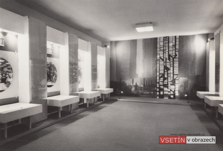 Zámek Vsetín - expozice revoluční tradice Valašska - období socialismu