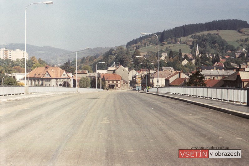 Nadjezd Pionýrů před zahájením provozu (pohled směrem k centru města)