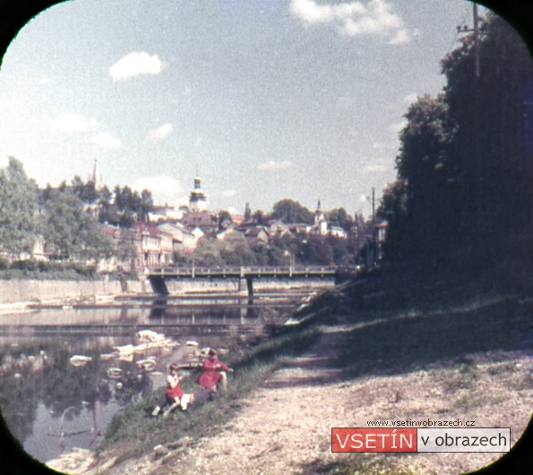 Pohled od Bečvy na Horní město