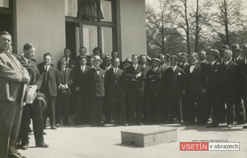 Slavnostní otevření nové budovy gymnasia na Tyršově ulici (15. května)