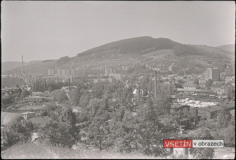 Pohled z Bečevné směrem k Čupu