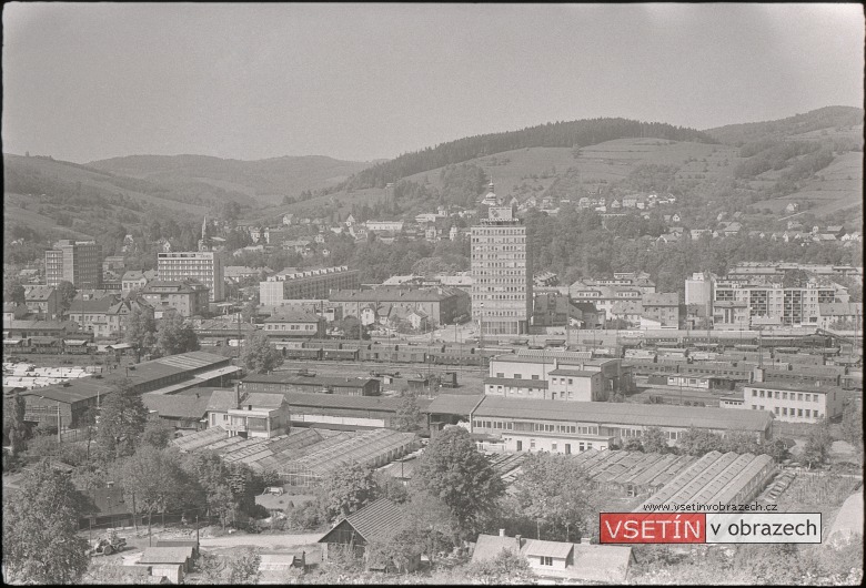 Pohled z Bečevné na centru města