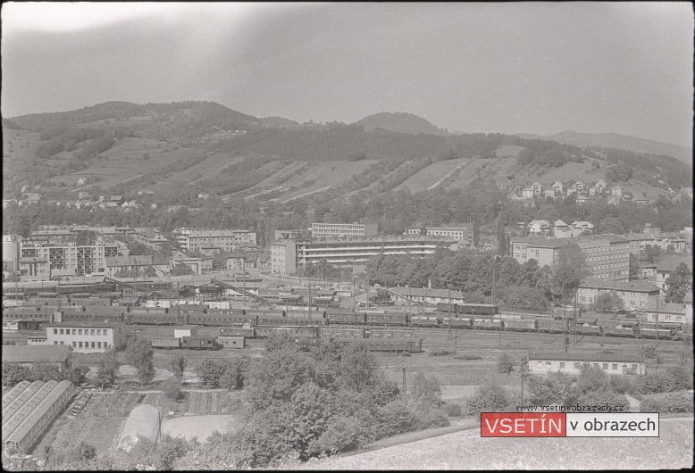 Pohled z Bečevné směrem k Sychrovu