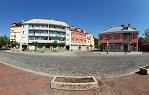 Na Svárově před Českou spořitelnou